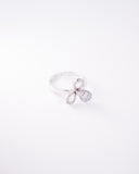 Ring diamond white flower